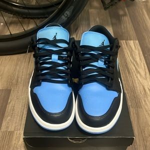 jordan 1 yniversity blue low
